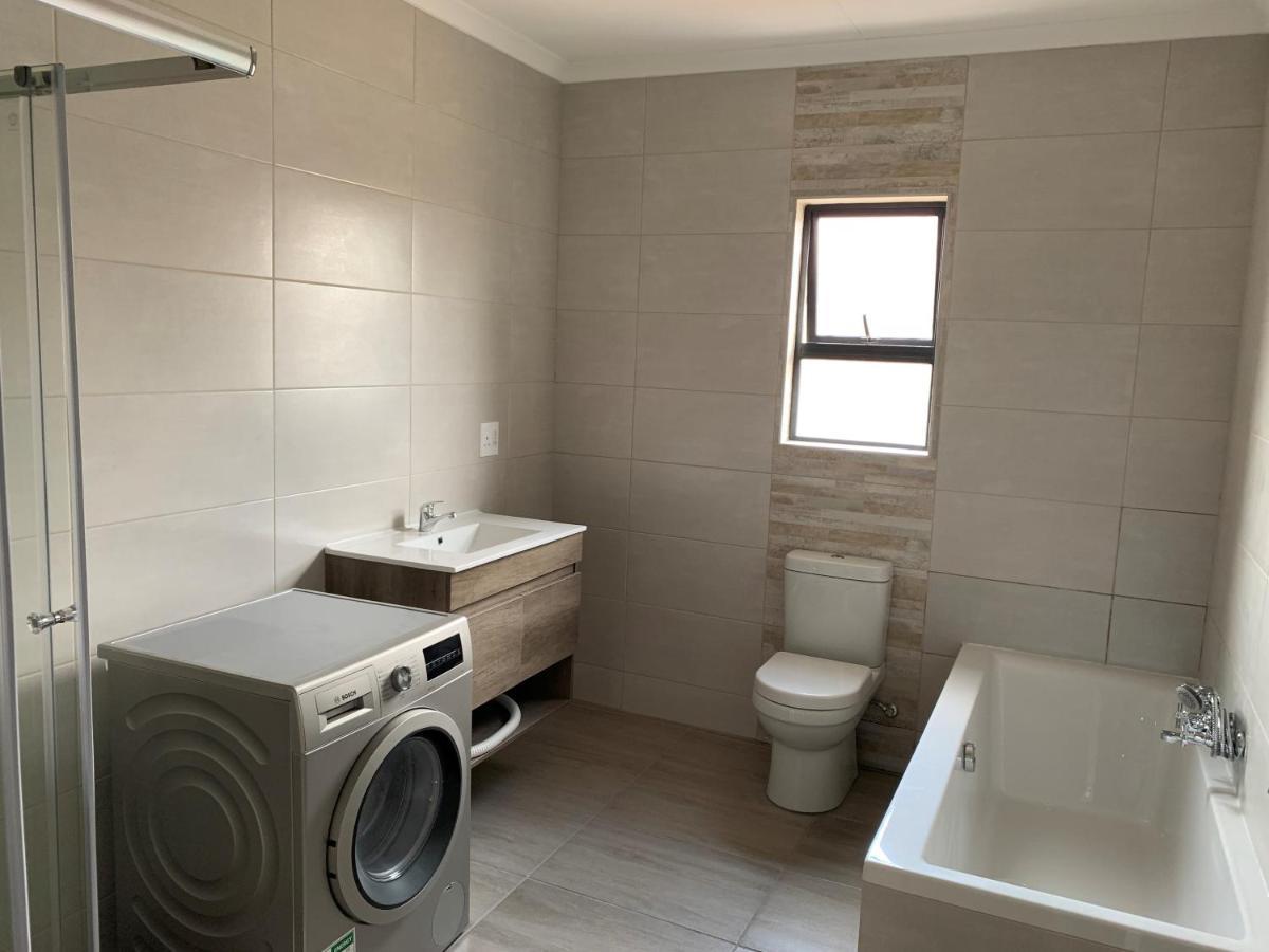 Elephant House, 2 Bedroom House, Next To Pilanesberg And Sun City Mogwase Exterior photo